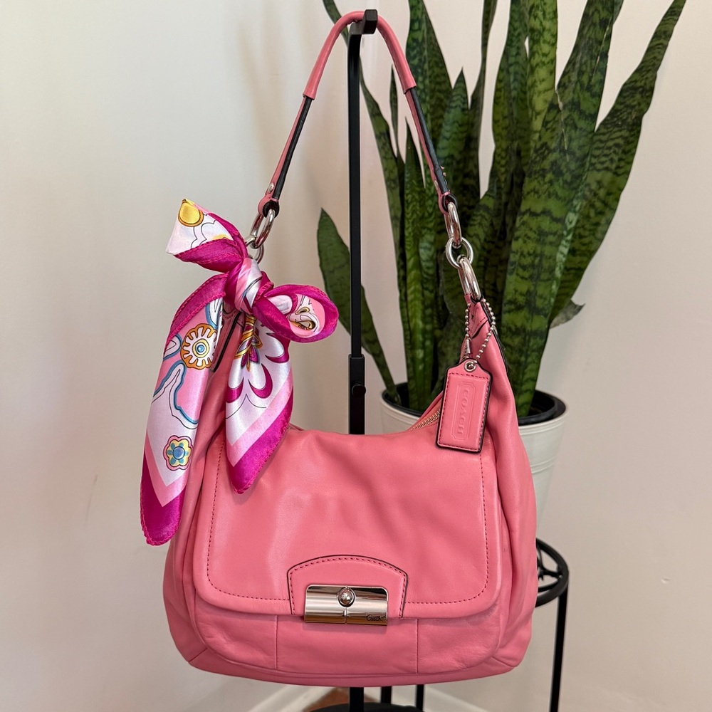 COACH | Pink Kristin Hobo Bag (F22306)